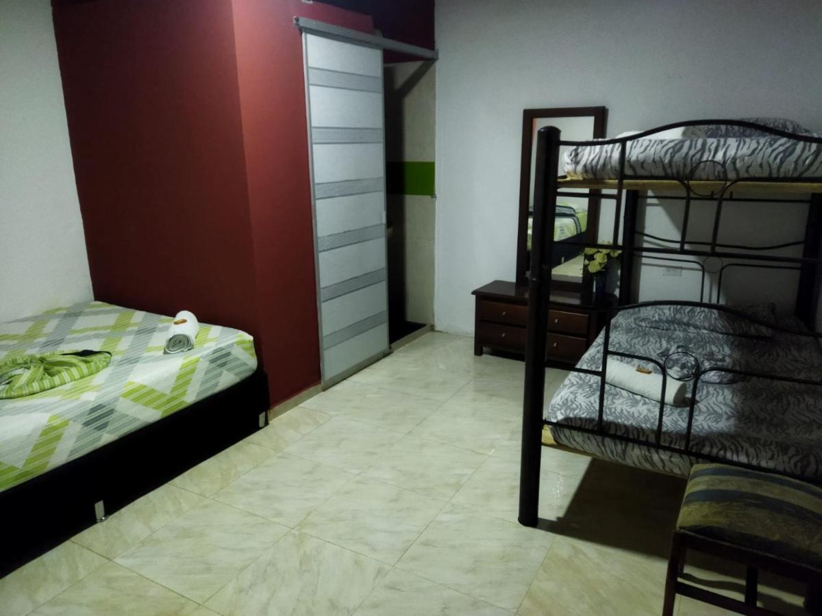 فيلافيجا Hostal Sarita المظهر الخارجي الصورة